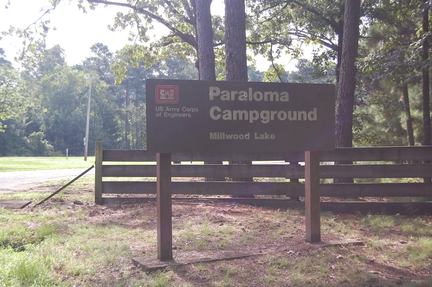 Entrance of Paraloma Park