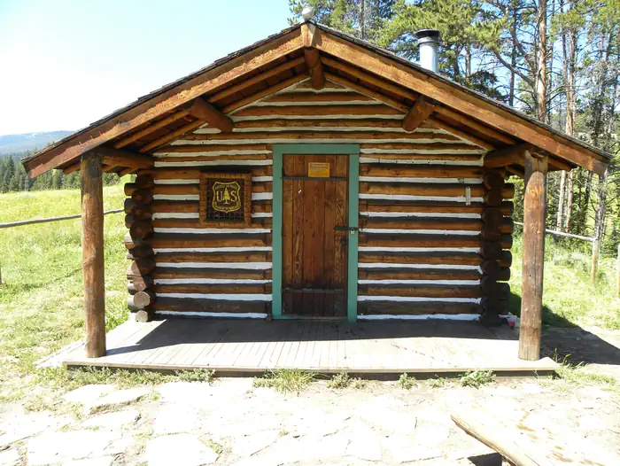 Wapiti Cabin (front view)