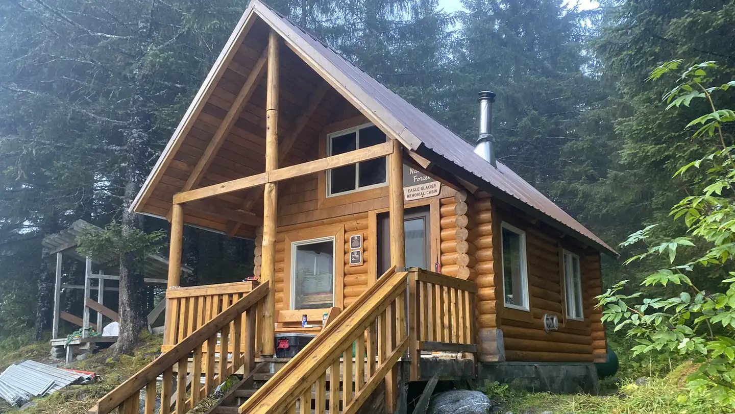 EAGLE GLACIER CABIN
