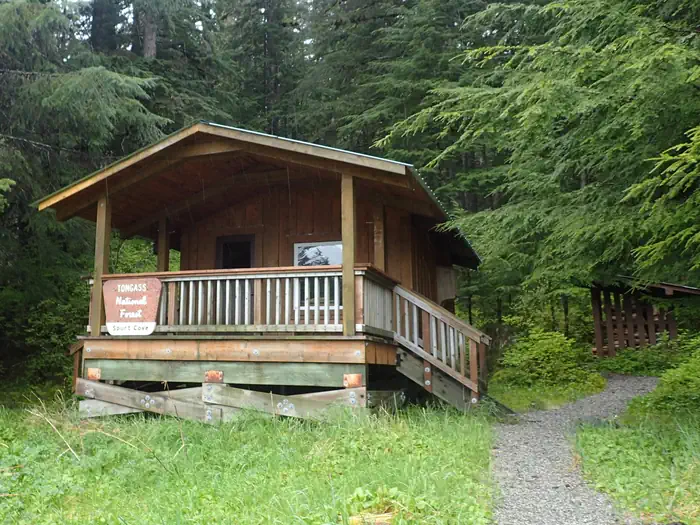 Spurt Cove Cabin2