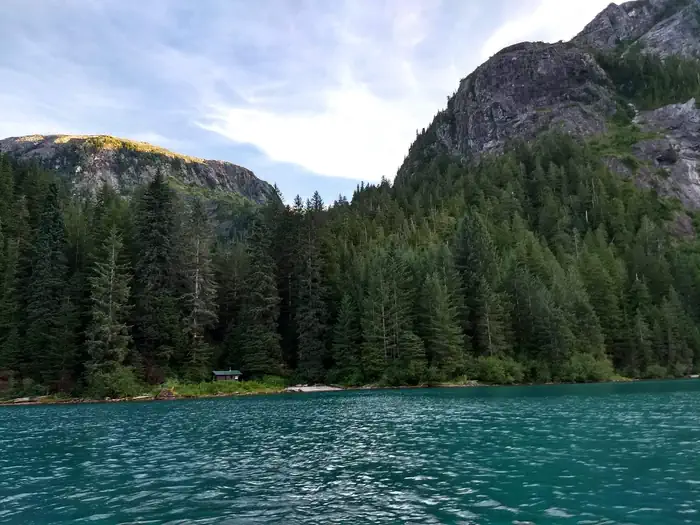 BARANOF LAKE CABIN3