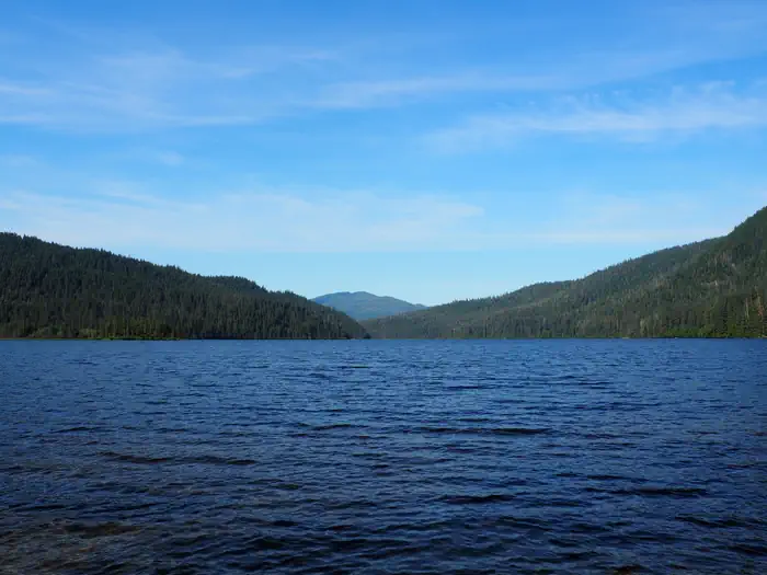 Virginia Lake with mountains in background