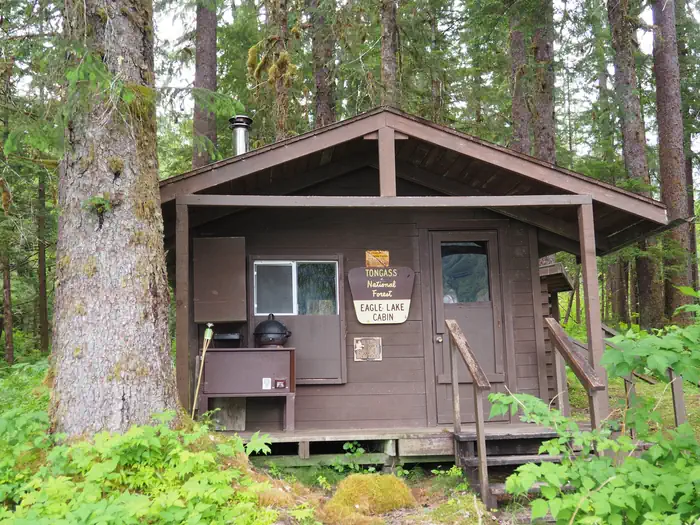 EAGLE LAKE CABIN