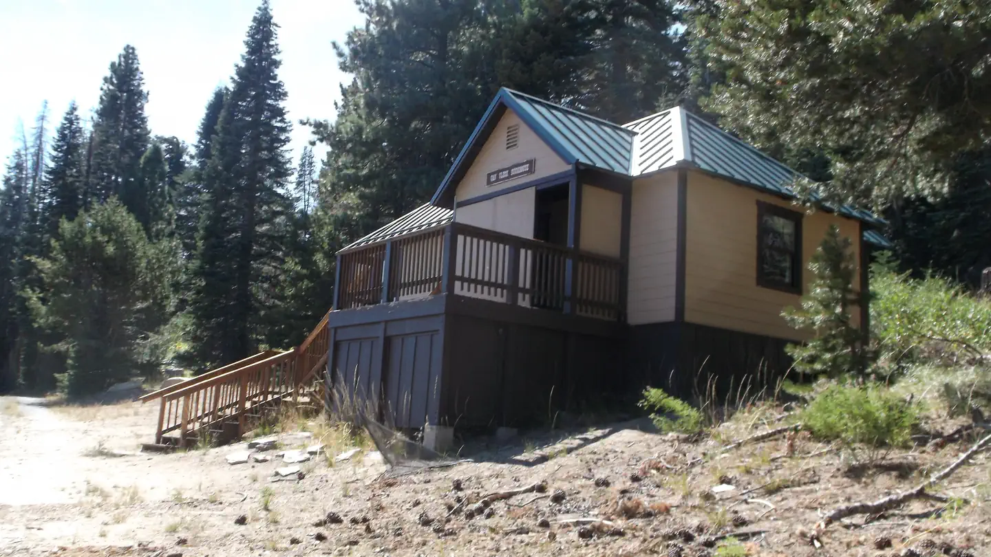 VAN VLECK BUNKHOUSE