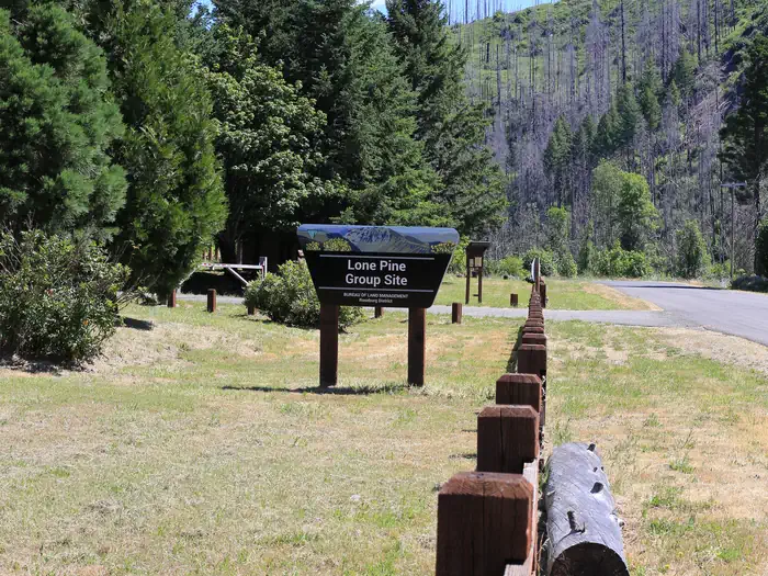 Lone Pine Portal Sign