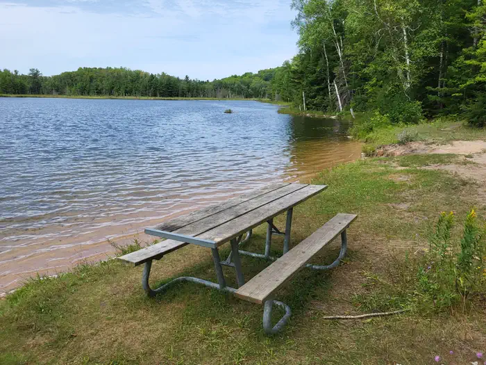COUNCIL LAKE CAMPSITE day use area