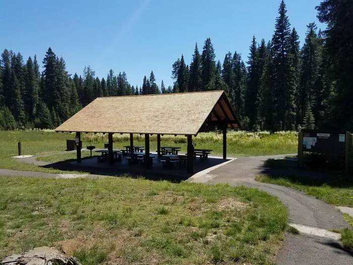 Fish Creek Pavilion, pic 3