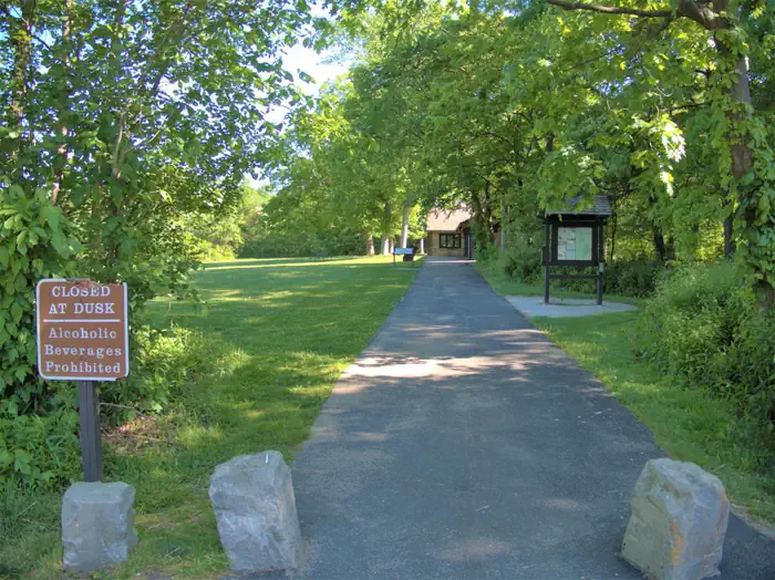 Ledges Walkway in Summer