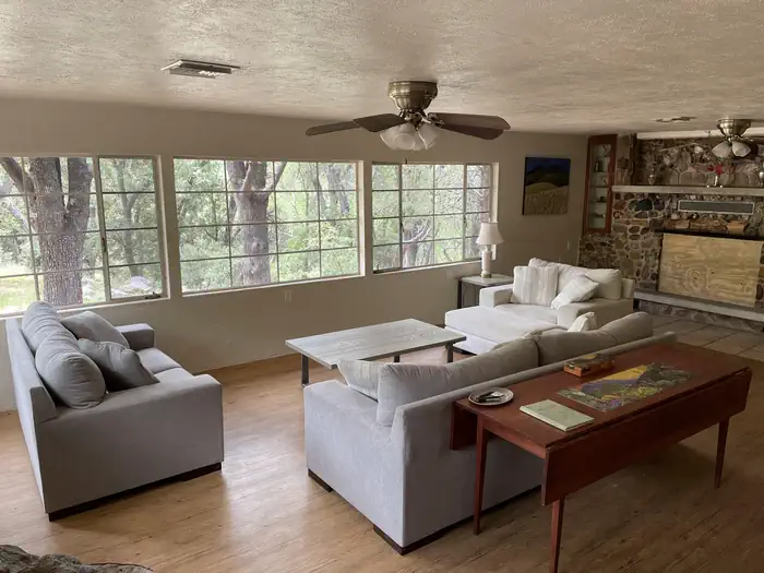 Living room, Kent Springs Cabin