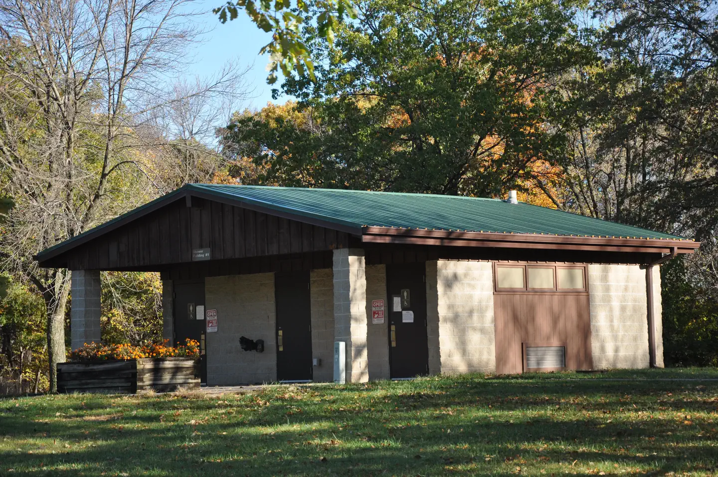 Acorn Valley Campground Comfort Station