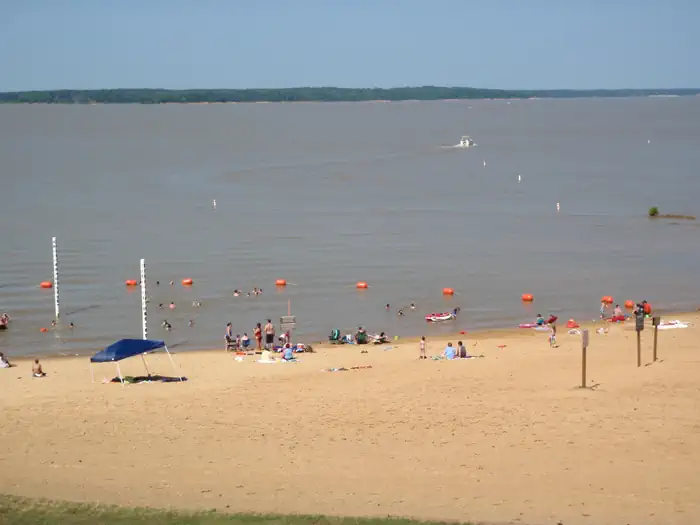 PERSIMMON HILL(ENID LAKE) Beach