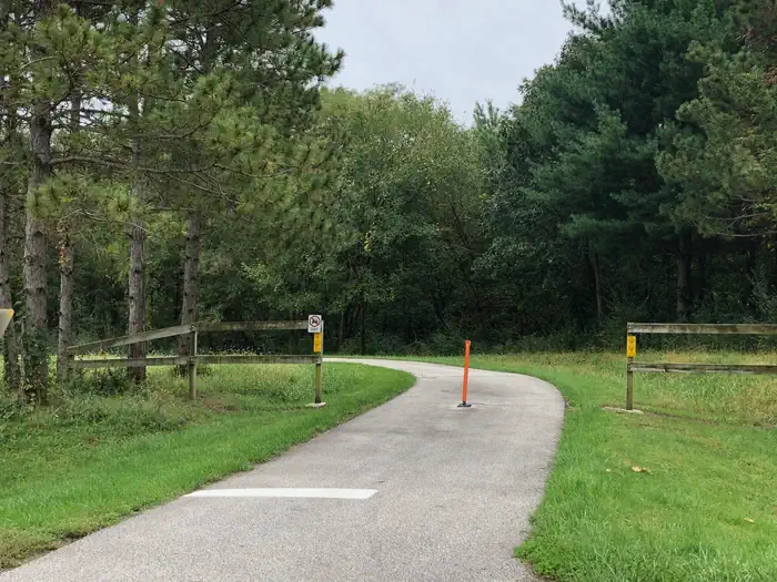 Wallashuck Volksweg Trail Crossing