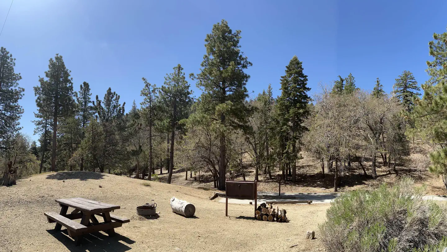 LAKE CAMPGROUND