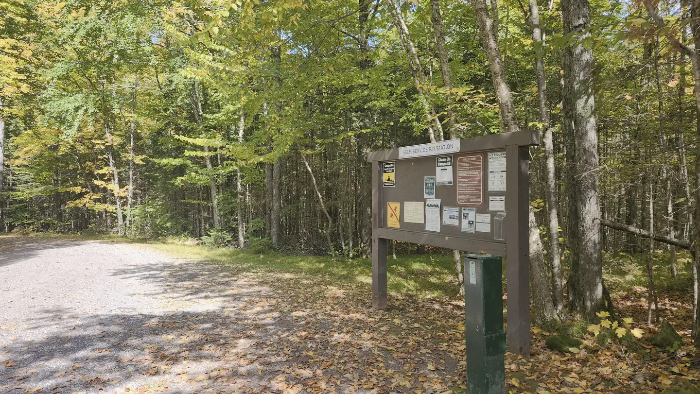 Beaver Lake pay station