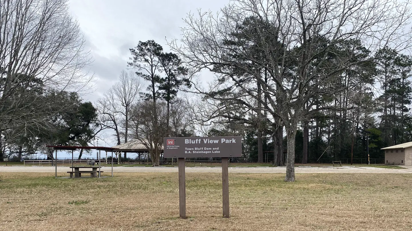 BLUFFVIEW PARK