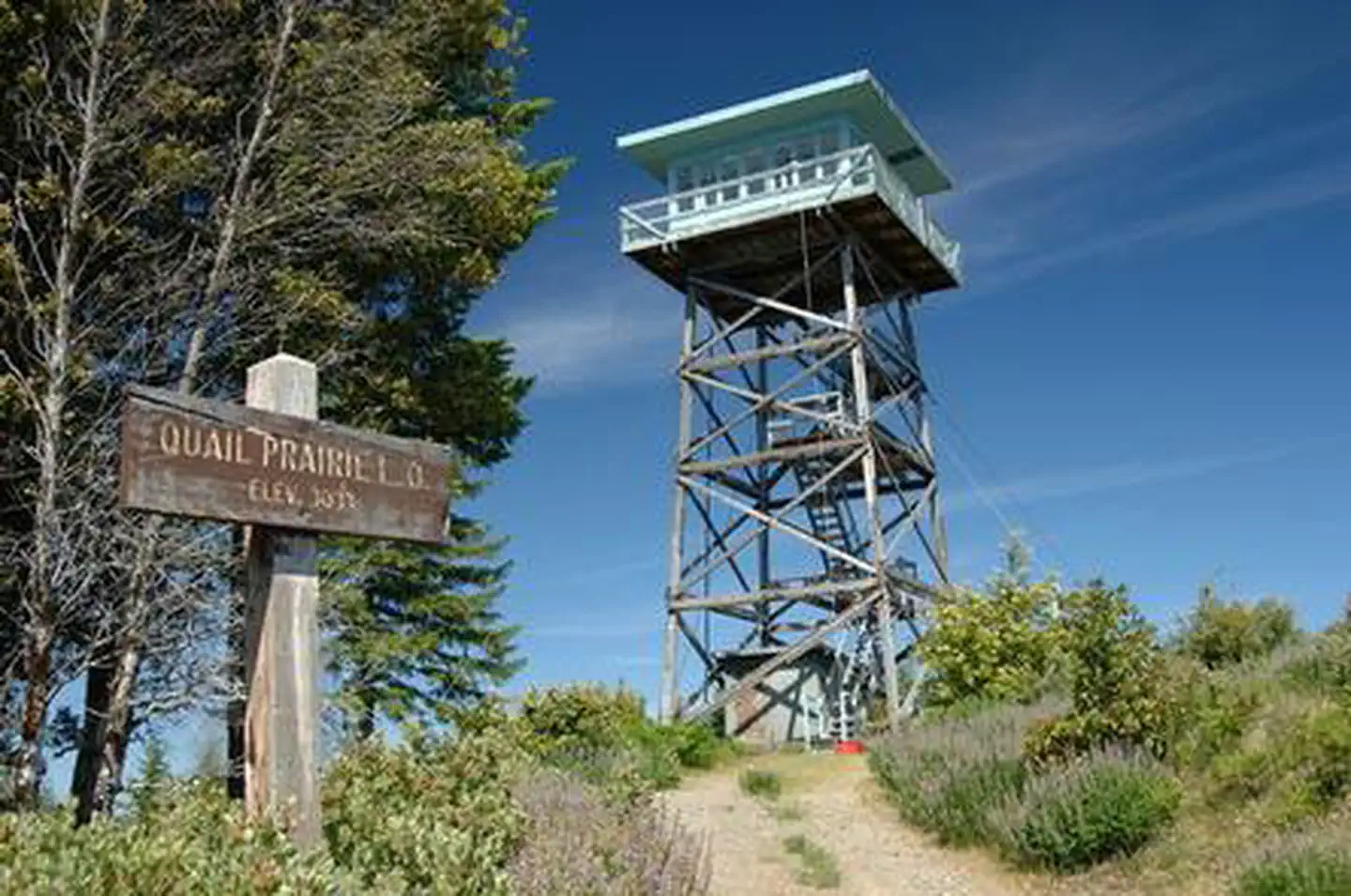 QUAIL PRAIRIE LOOKOUT