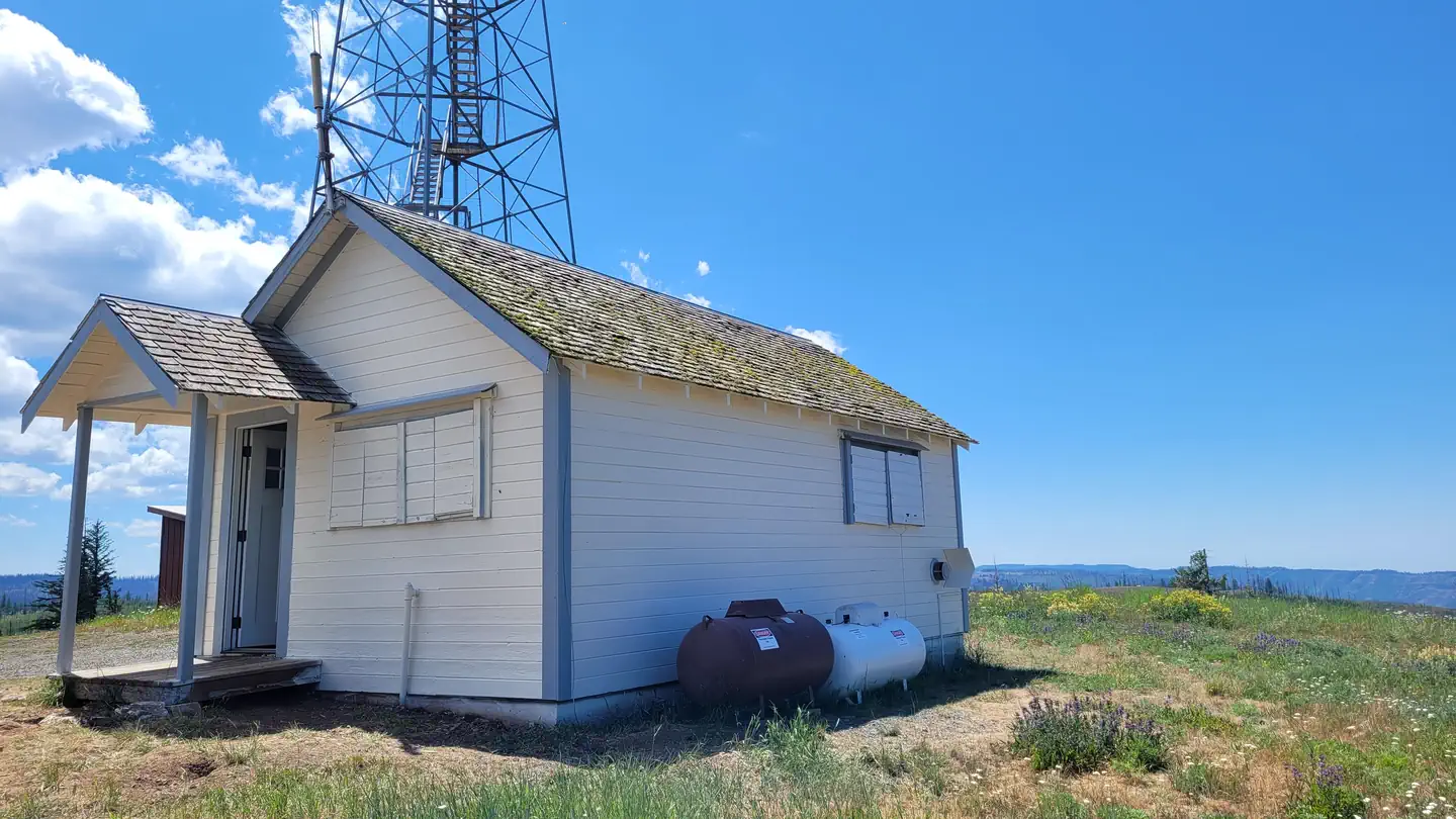 CLEARWATER LOOKOUT CABIN