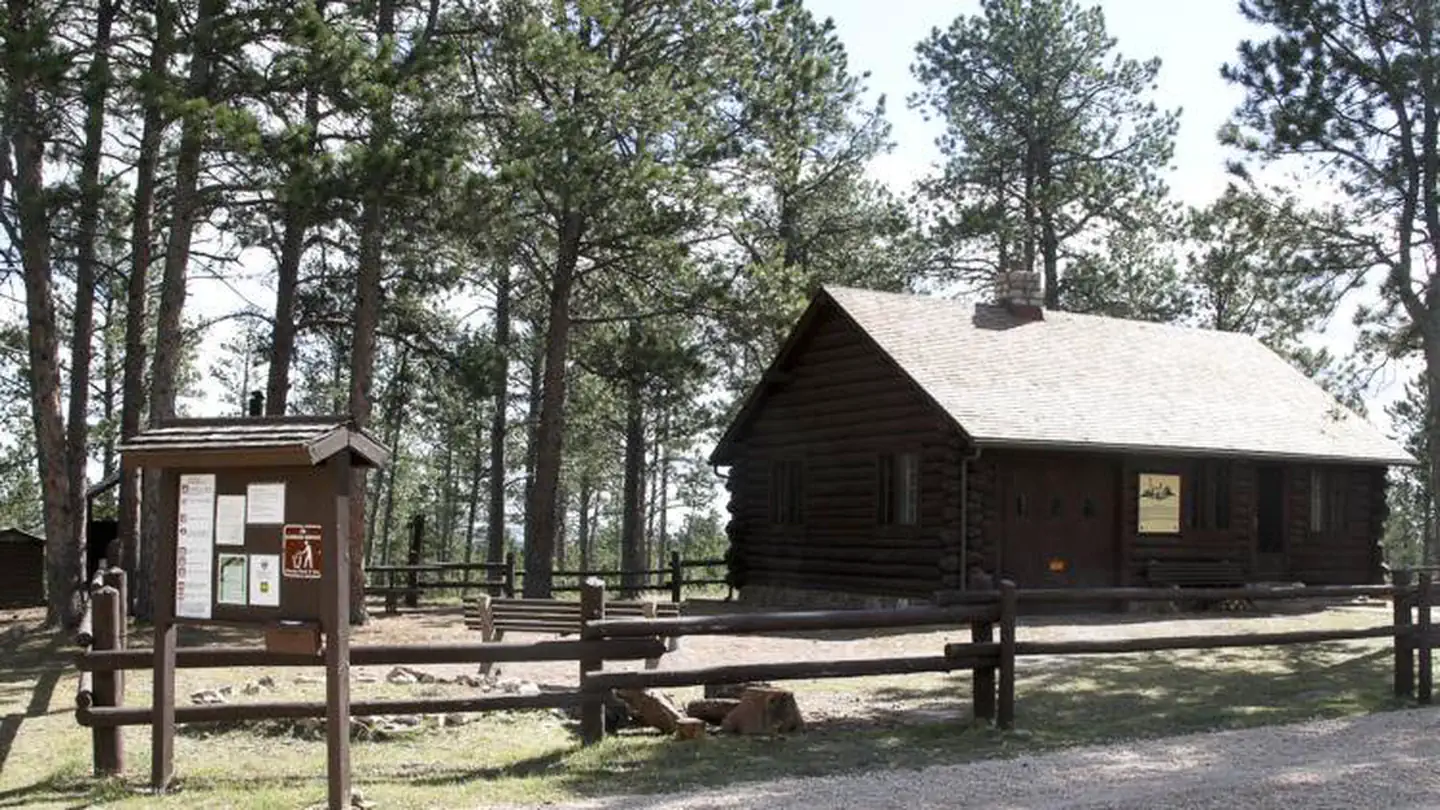 SUMMIT RIDGE LOOKOUT CABIN