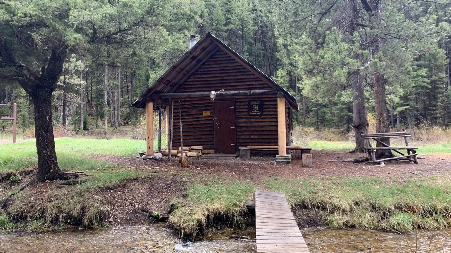 TWOGOOD CABIN