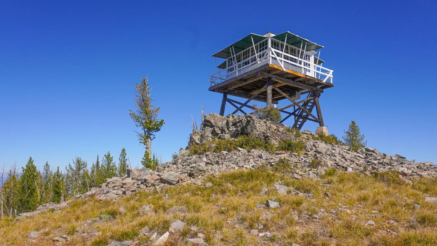 MEDICINE POINT LOOKOUT