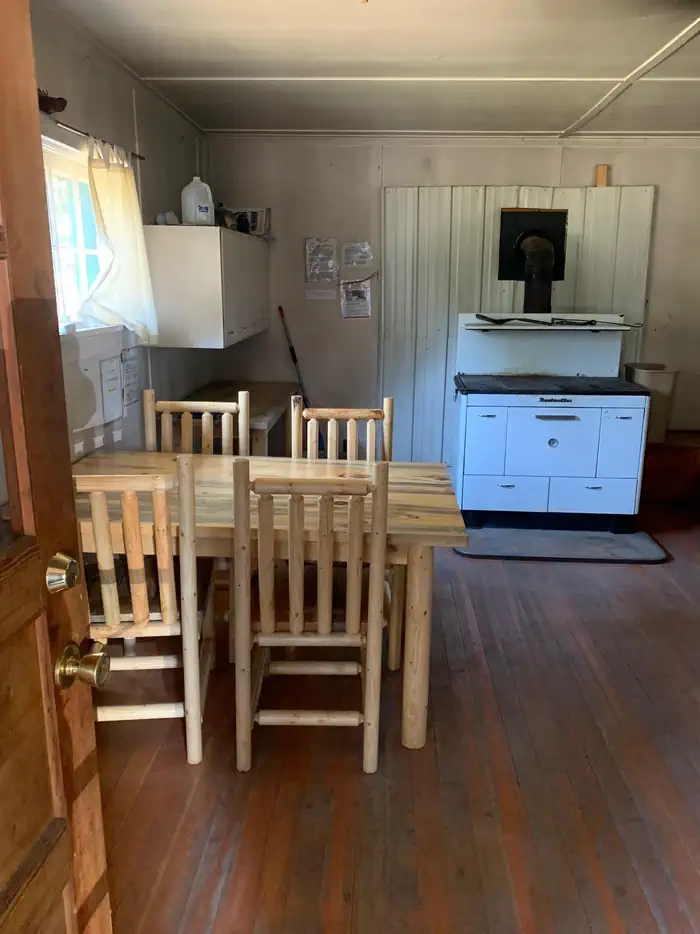 Bishop Mountain Cabin 8