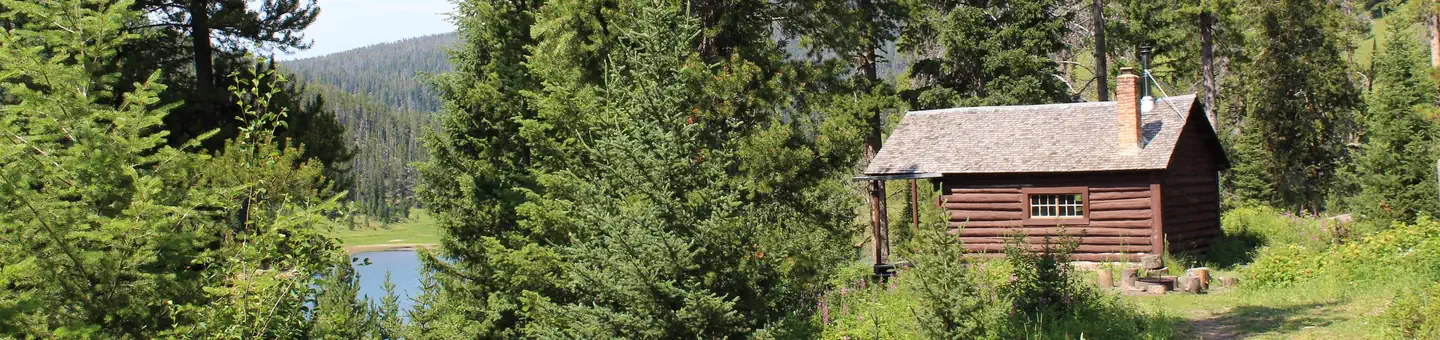 MYSTIC LAKE CABIN