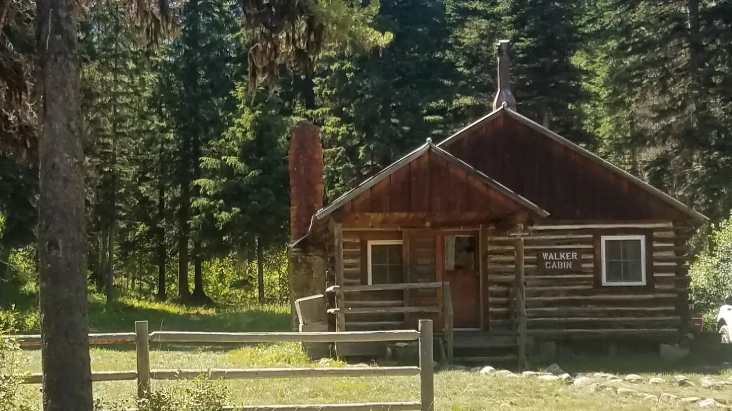 WALKER CABIN