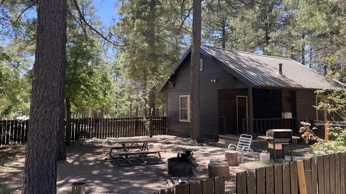 PALISADES RANGER RESIDENCE CABIN