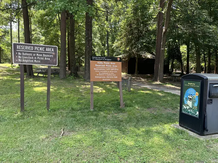 The entrance to Holly Picnic Area