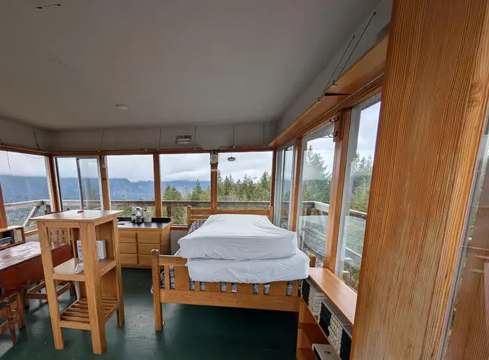 Inside lookout