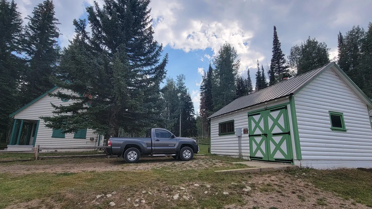 MAMMOTH CABIN