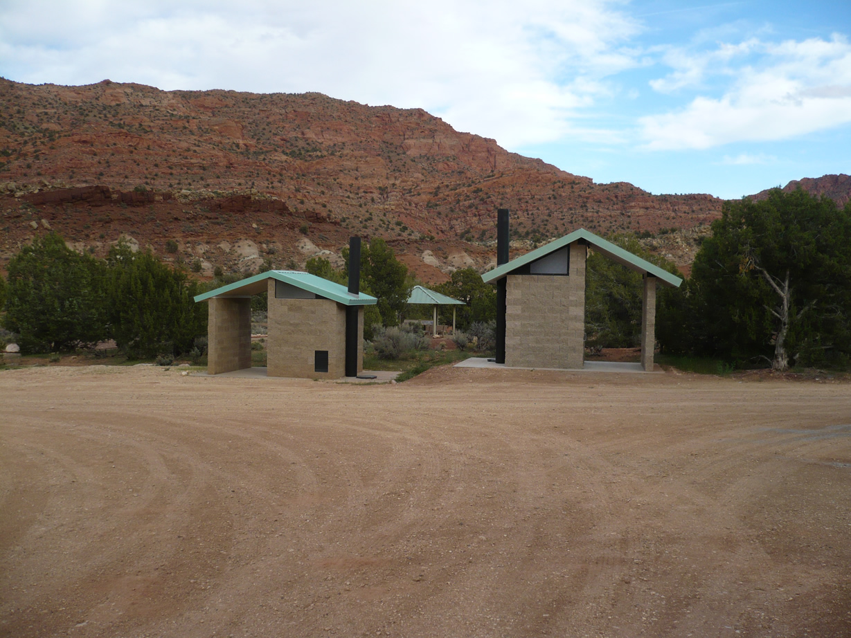 Bathrooms at Stateline Campground