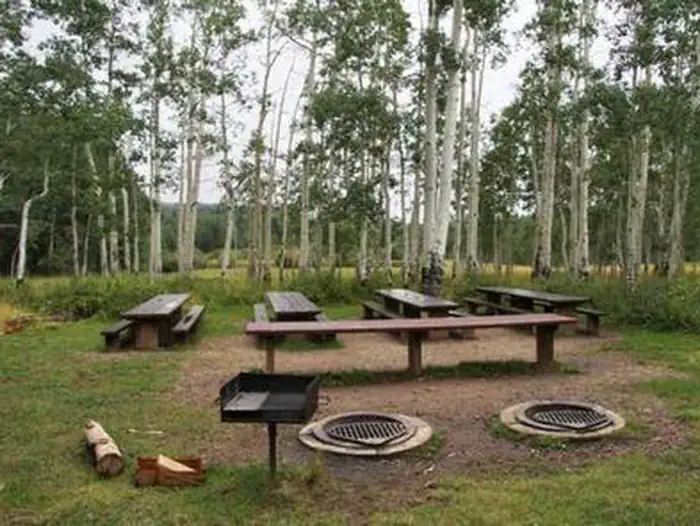 WARNER LAKE Group site