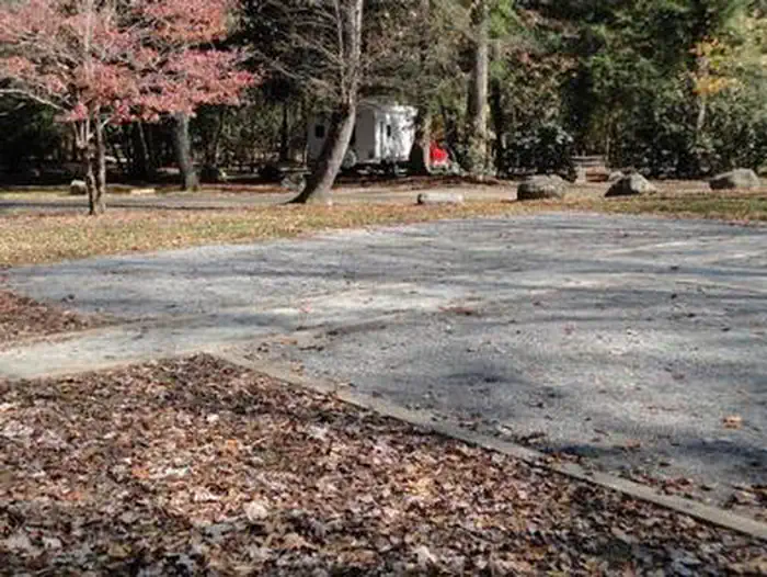Handicap accessible groupsite