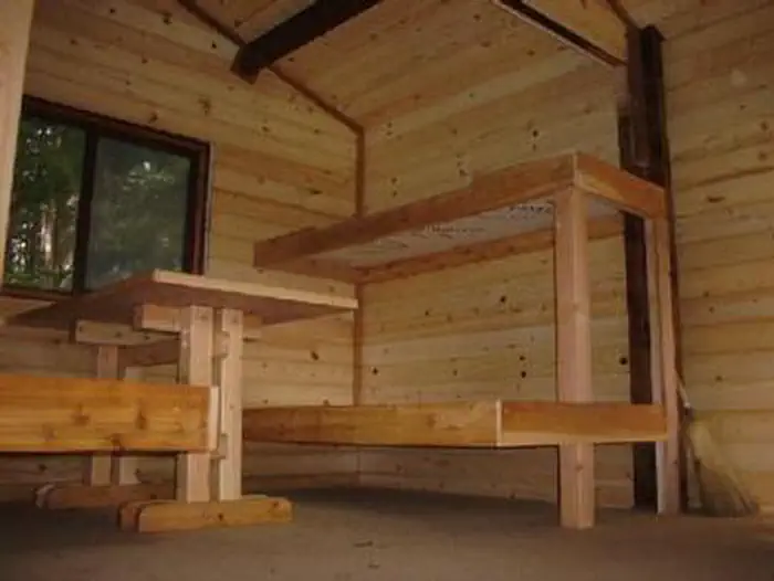 ADMIRALTY COVE CABIN Interior