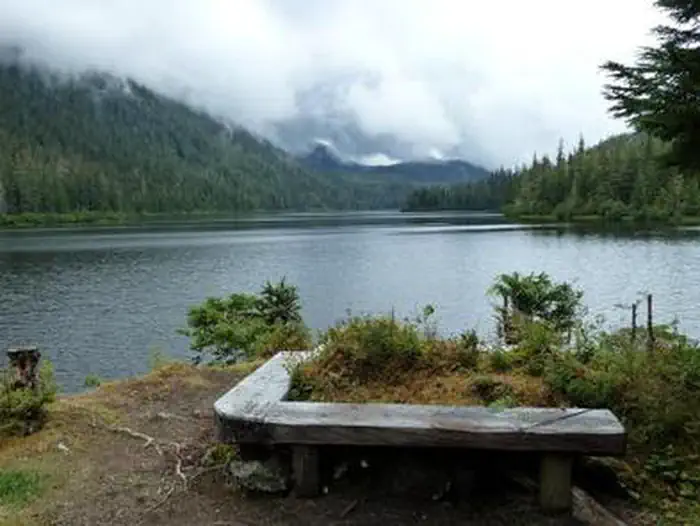 JIMS LAKE CABIN1