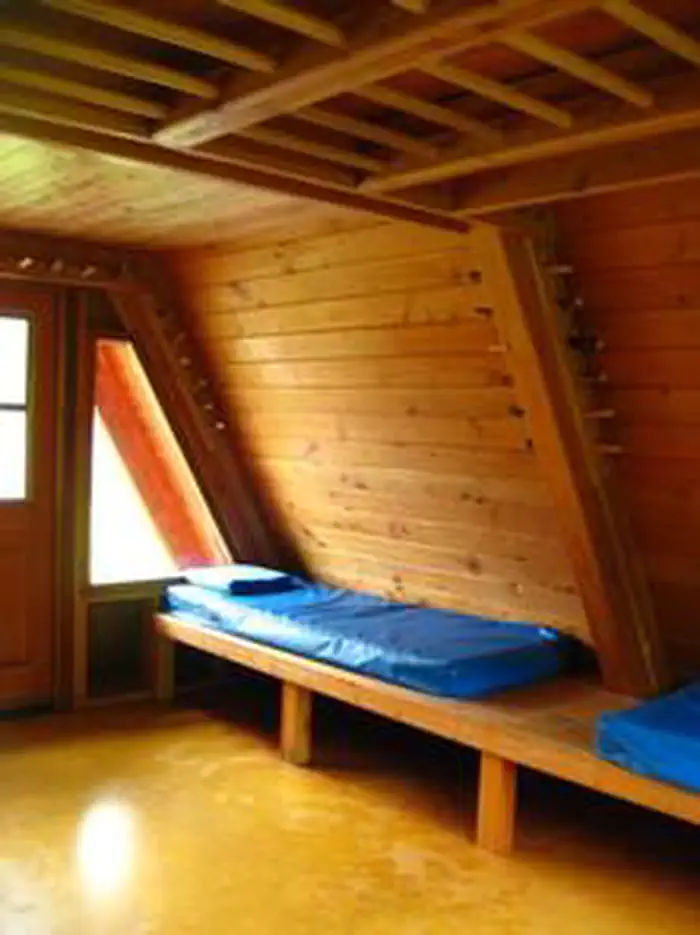 SWAN LAKE CABIN PETERSBURG5