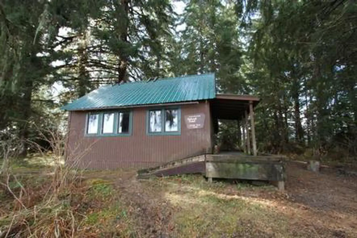 CASTLE FLATS CABIN22