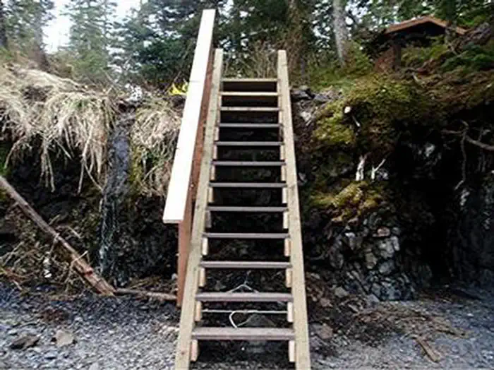 PAULSON BAY CABIN