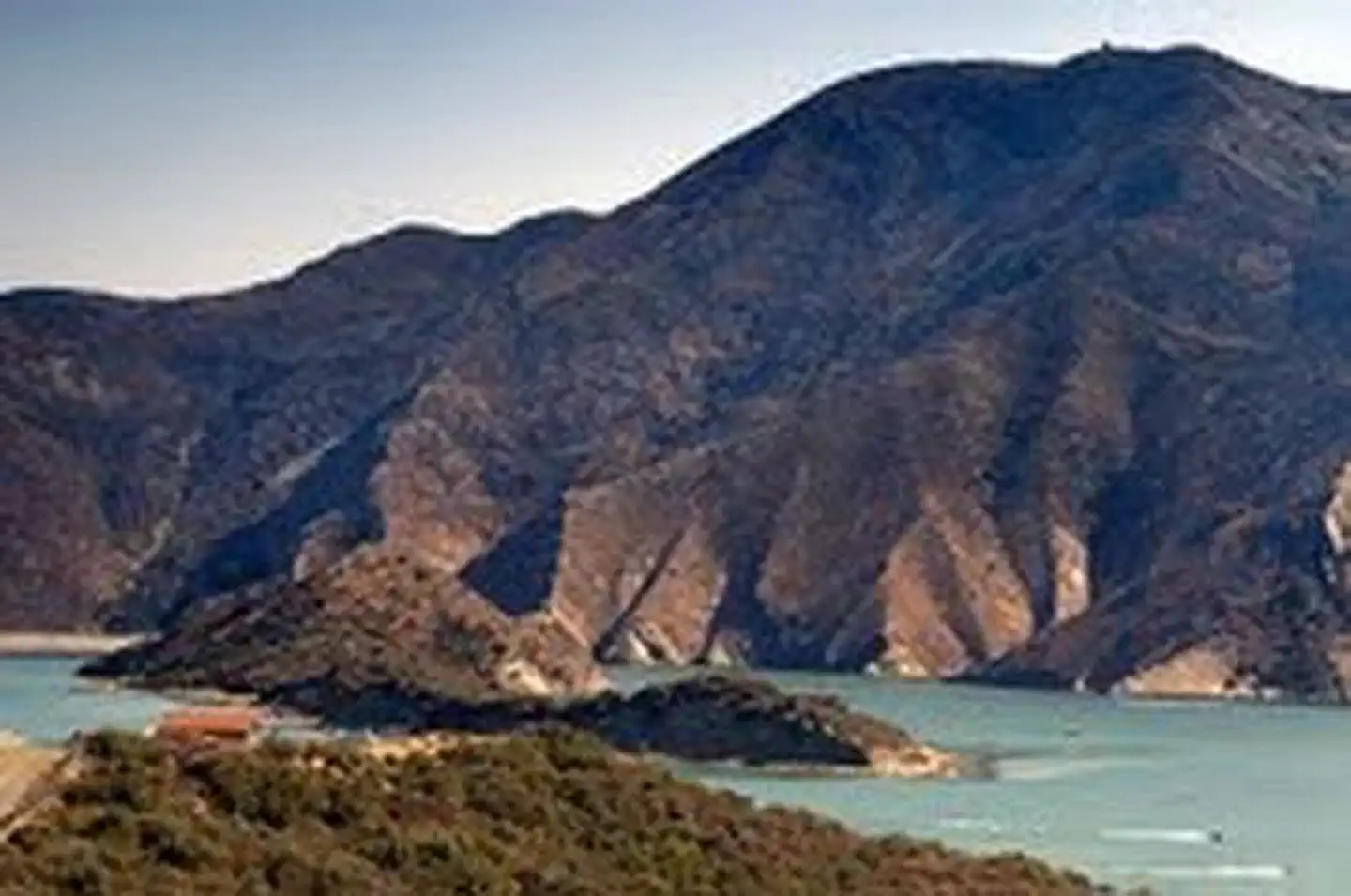 PYRAMID LAKE - LOS ALAMOS CAMPGROUND