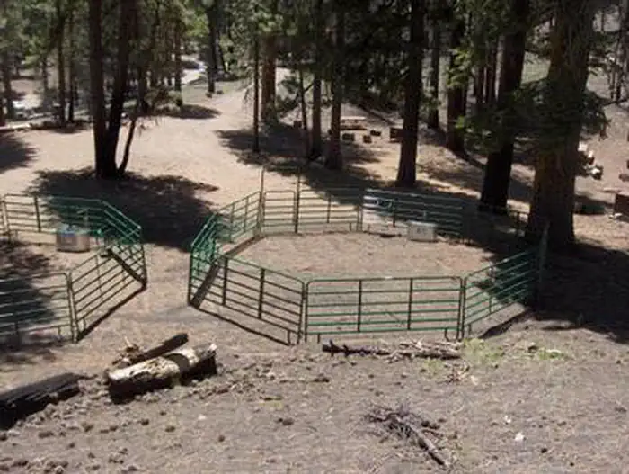 BUTTE LAKE STOCK CORRAL