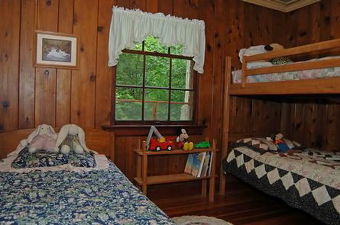 HAMMA HAMMA CABIN