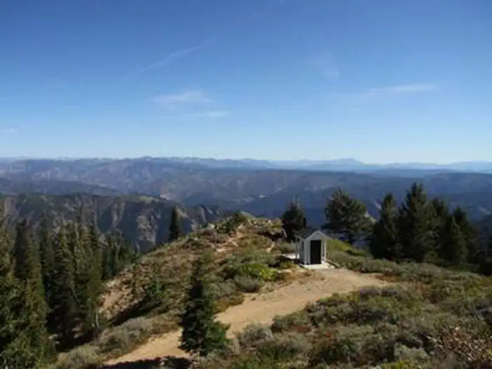 DEADWOOD LOOKOUT REC CABIN--views to east