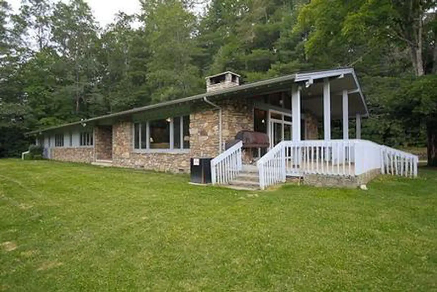 BALSAM LAKE LODGE