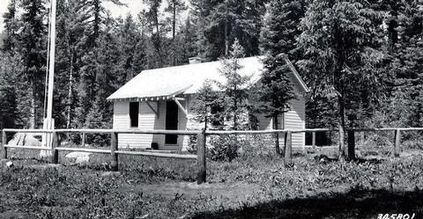 SEEDHOUSE GUARD STATION