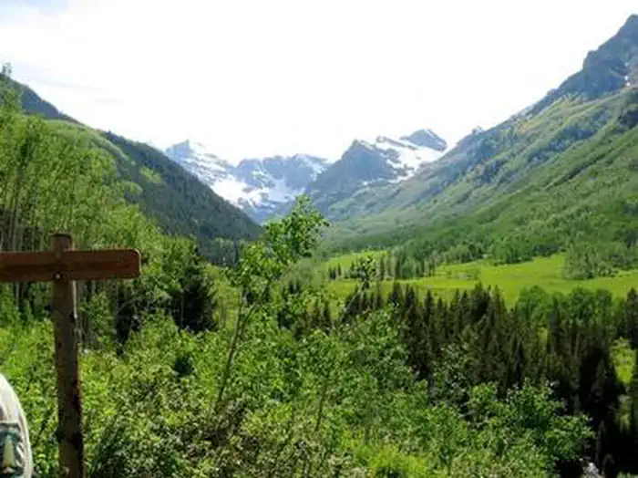 EAST MAROON PORTAL PICNIC SITE