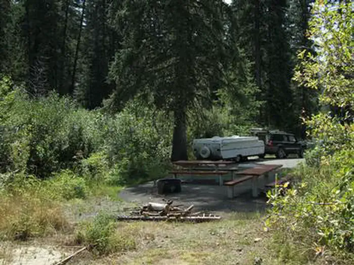 EVERGREEN CAMPGROUND - occupied site