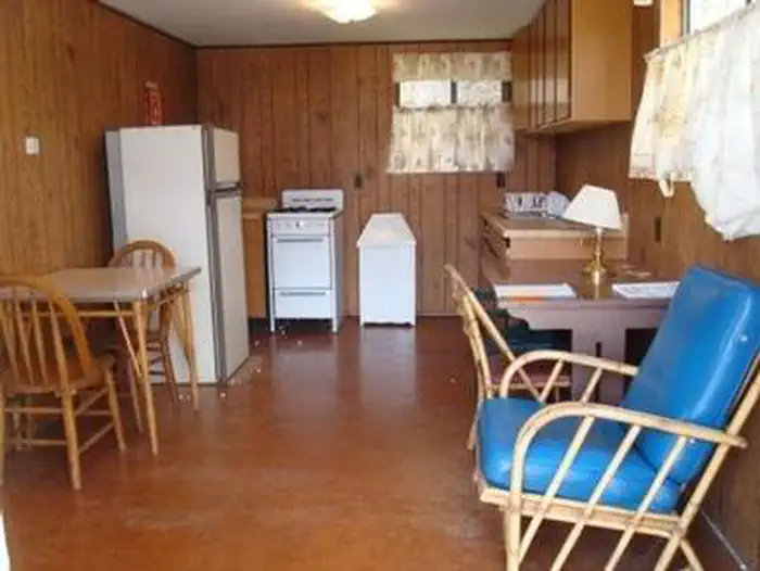 OAK CABIN