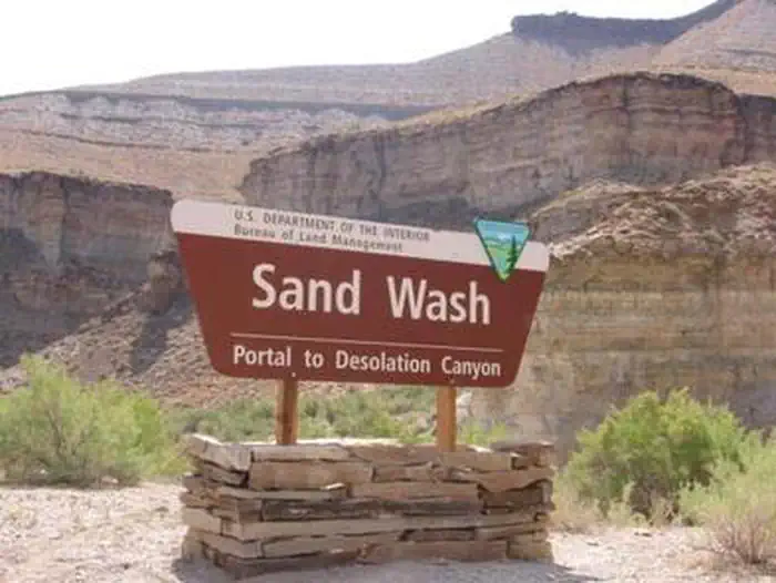 DESOLATION GRAY CANYONS SCREEN CABINS
