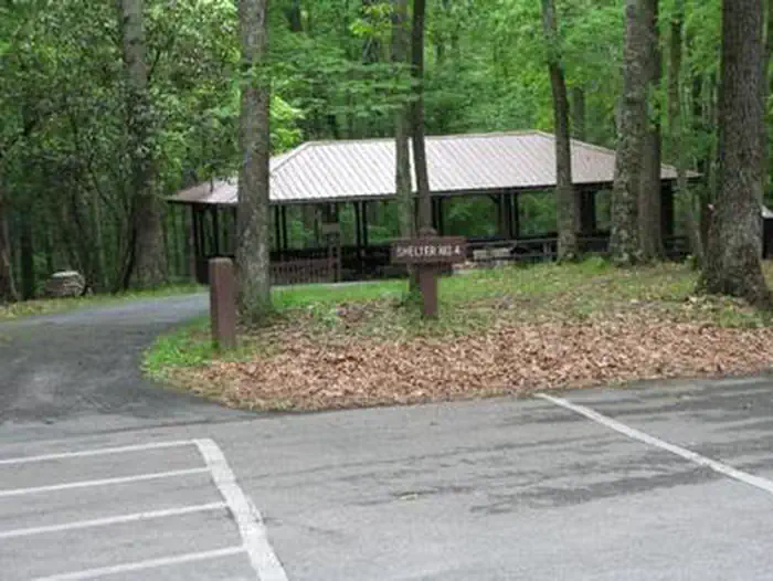 Grandview Shelter 4 Road
